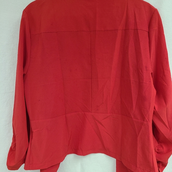 Blazer - Picture 2 of 3